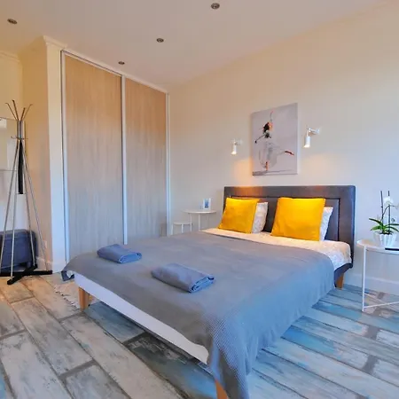 Gertrudes Residence Stay In Light-Filled Studio Apartment In Central Ryga Zewnętrze zdjęcie